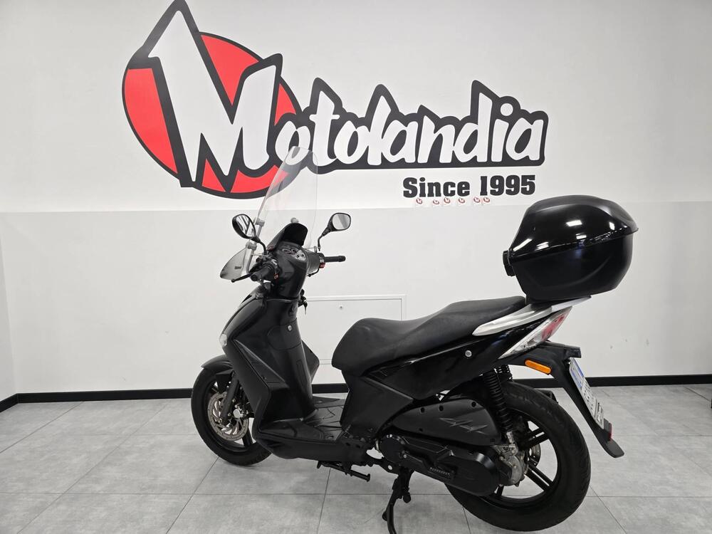 Kymco Agility 125 R16 (2008 - 17) (3)