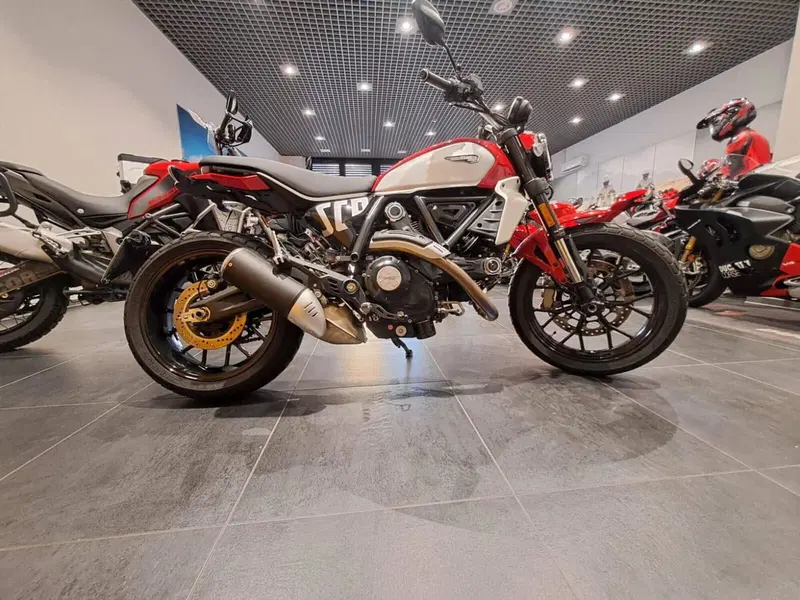 Ducati Scrambler 800 Icon (2023 - 24)