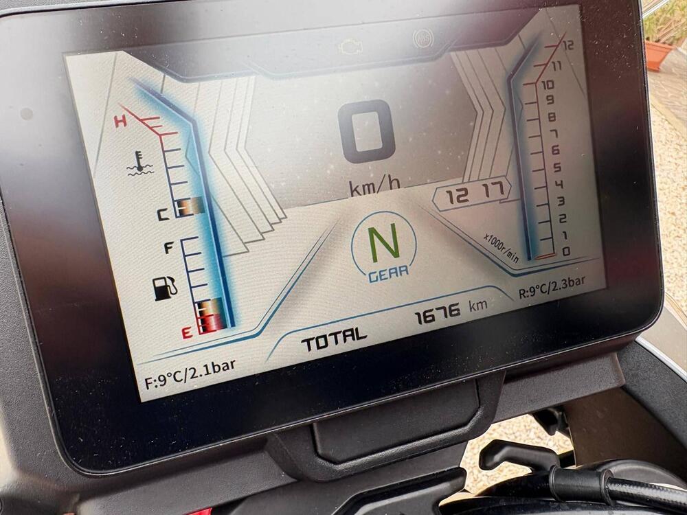 QJ Motor SRT 700 X (2024 - 25) (3)