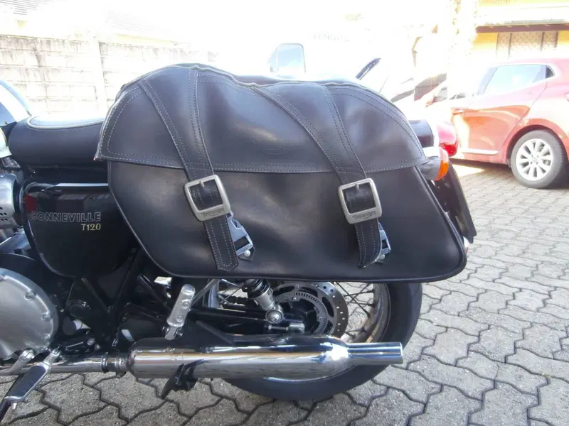 Triumph Bonneville T120 (2016 - 20) (16)