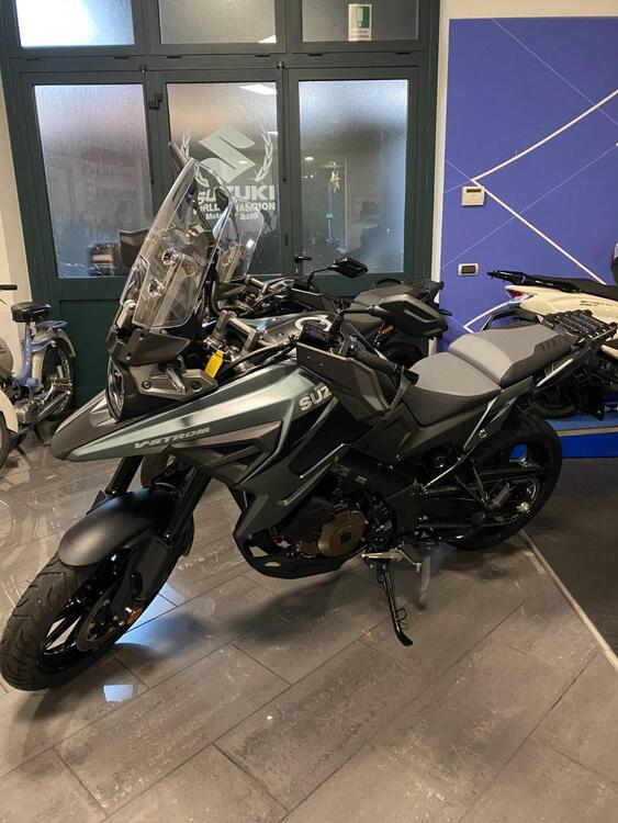 Suzuki V-Strom 1050SE (2025) (2)