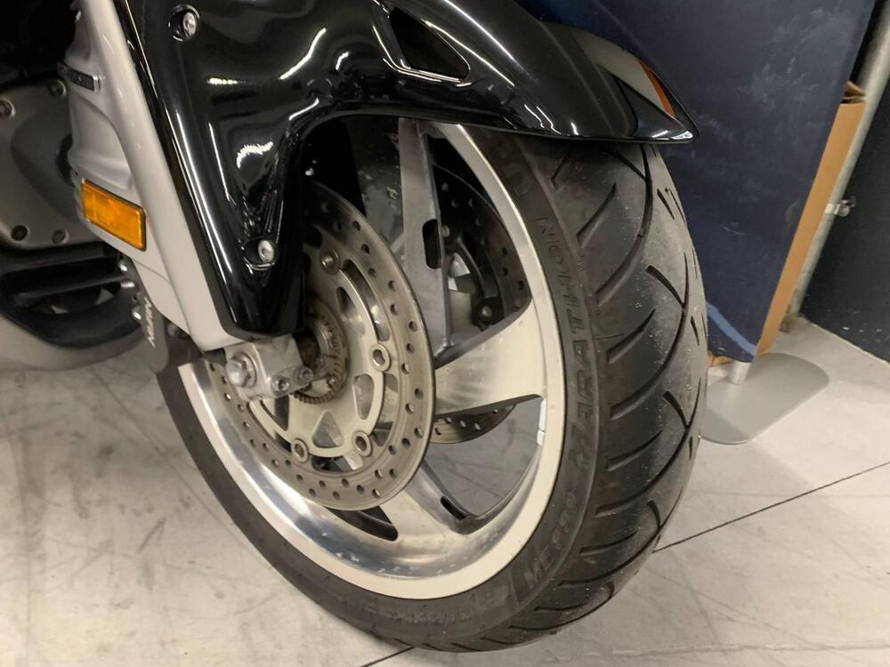 Honda GL 1800 Gold Wing (2012 - 17) (4)