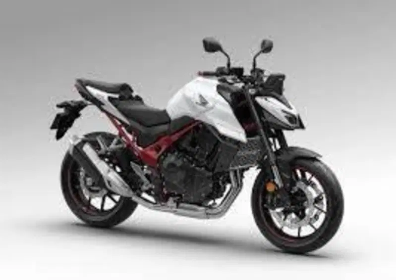 Honda CB 750 Hornet (2025) (3)