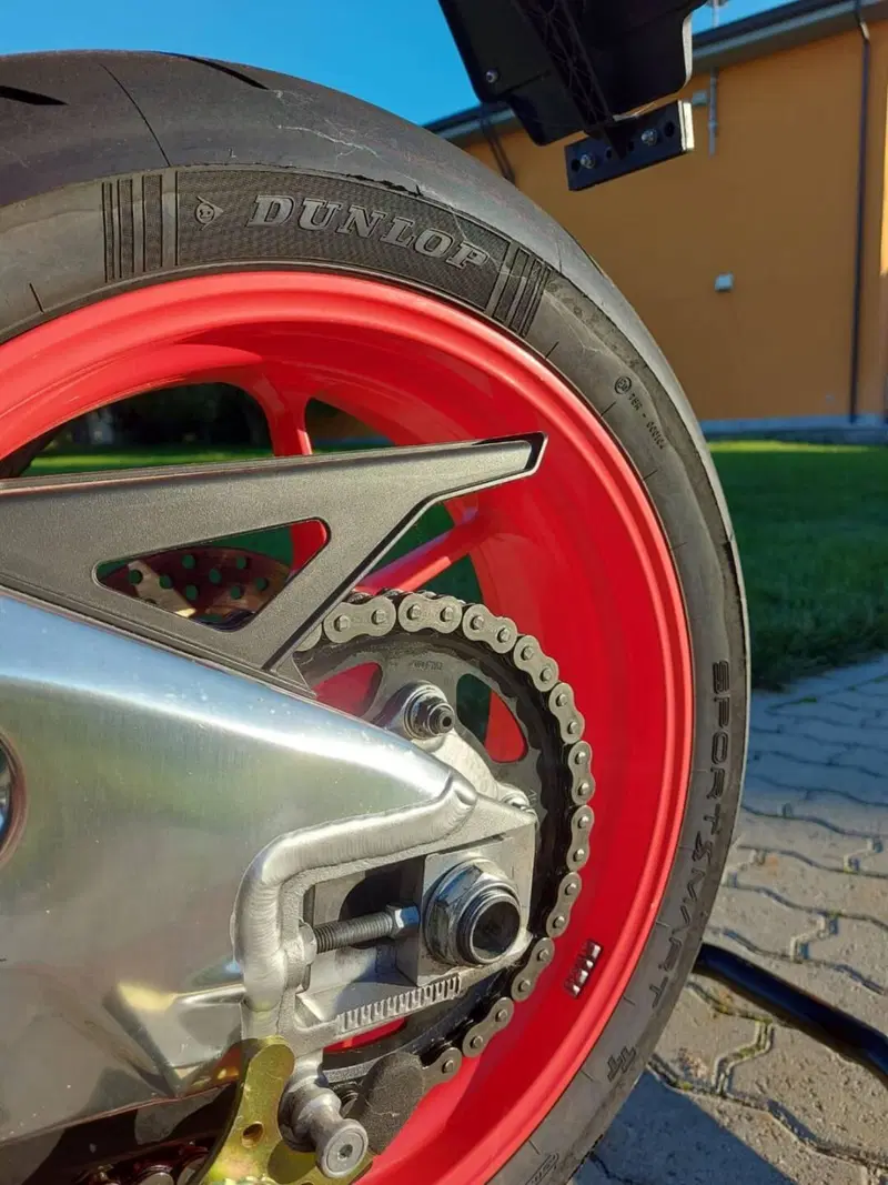 Aprilia Tuono V4 RR (2019 - 20) (5)