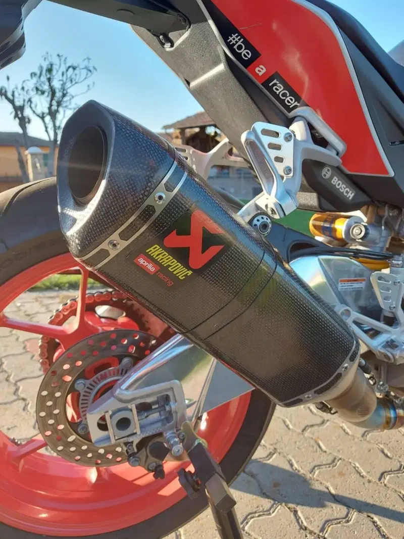 Aprilia Tuono V4 RR (2019 - 20) (6)