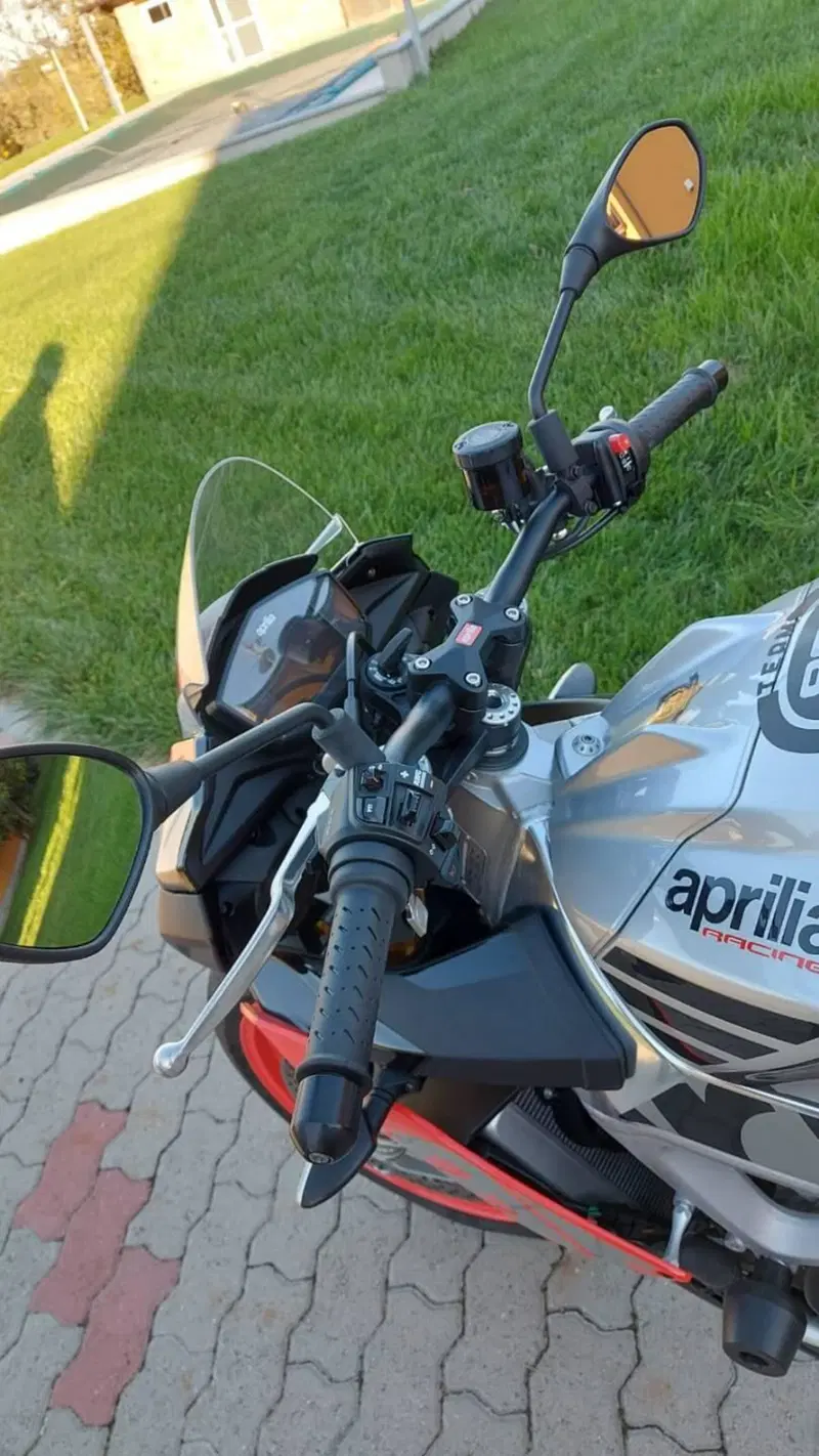 Aprilia Tuono V4 RR (2019 - 20) (8)