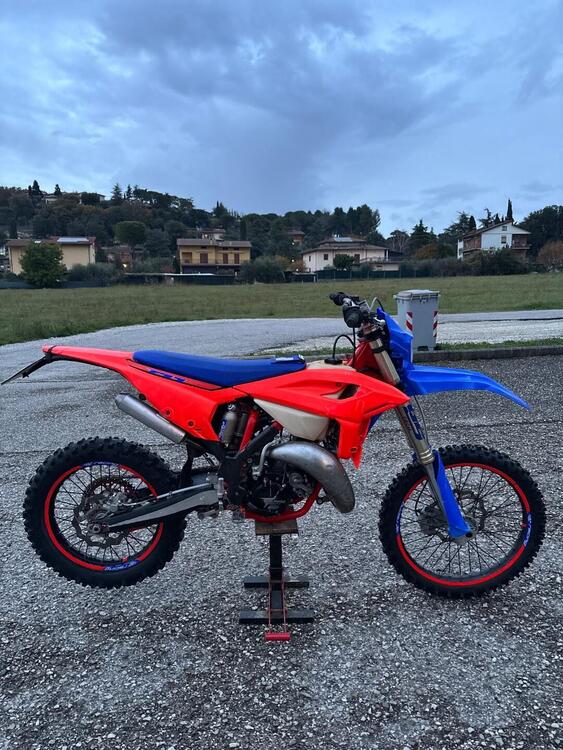Betamotor RR 125 2T Enduro Race (2025) (2)