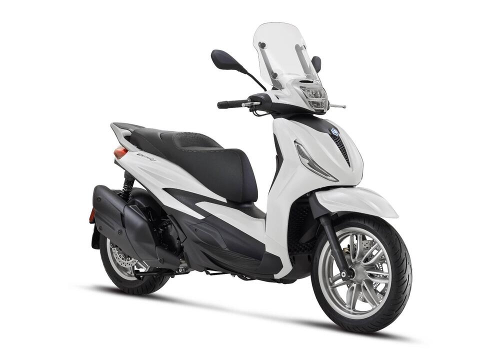 Piaggio Beverly 400 (2025) (2)