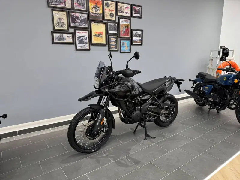 Royal Enfield Himalayan 450 Mana Black (2026) (2)