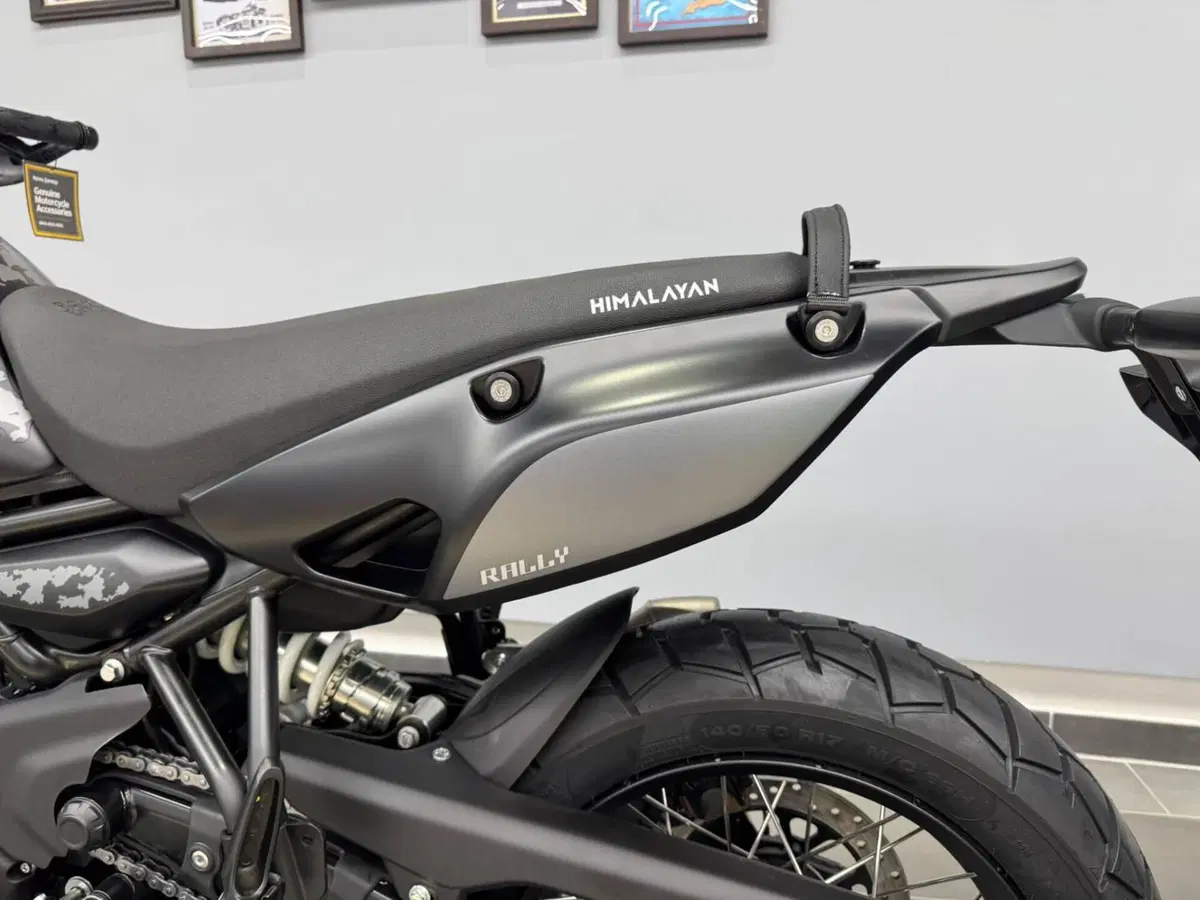 Royal Enfield Himalayan 450 Mana Black (2026) (4)