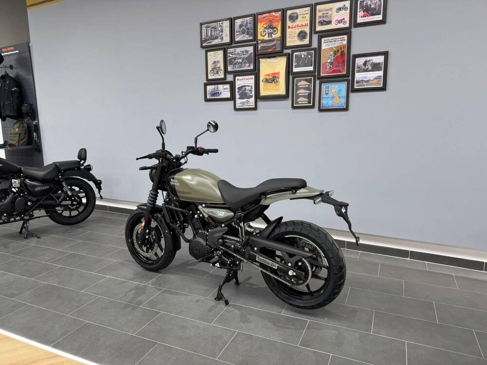 Royal Enfield Guerrilla 450 (2024 - 25) (2)