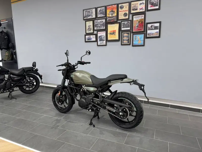 Royal Enfield Guerrilla 450 (2024 - 26) (2)