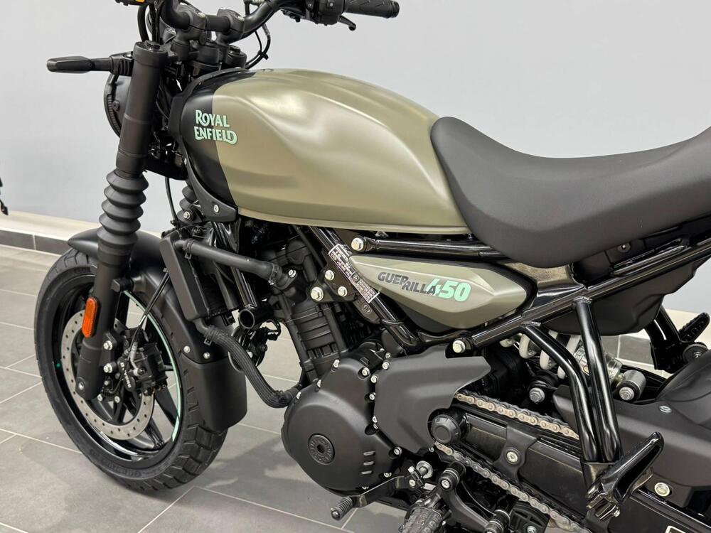 Royal Enfield Guerrilla 450 (2024 - 25) (4)