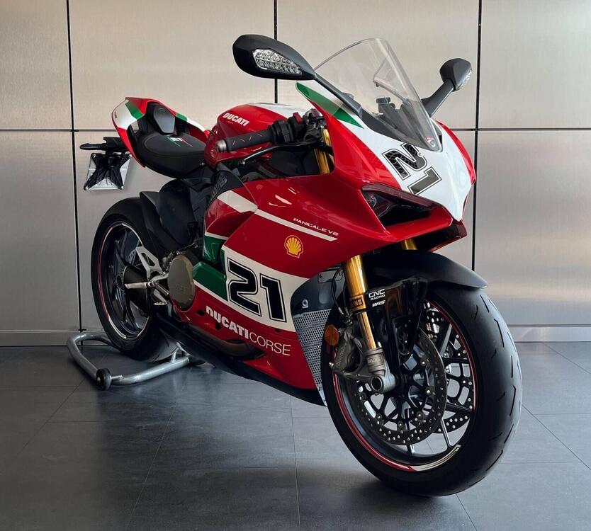 Ducati Panigale V2 Bayliss 1st Championship 20th Anniversary (2021 - 24) (2)