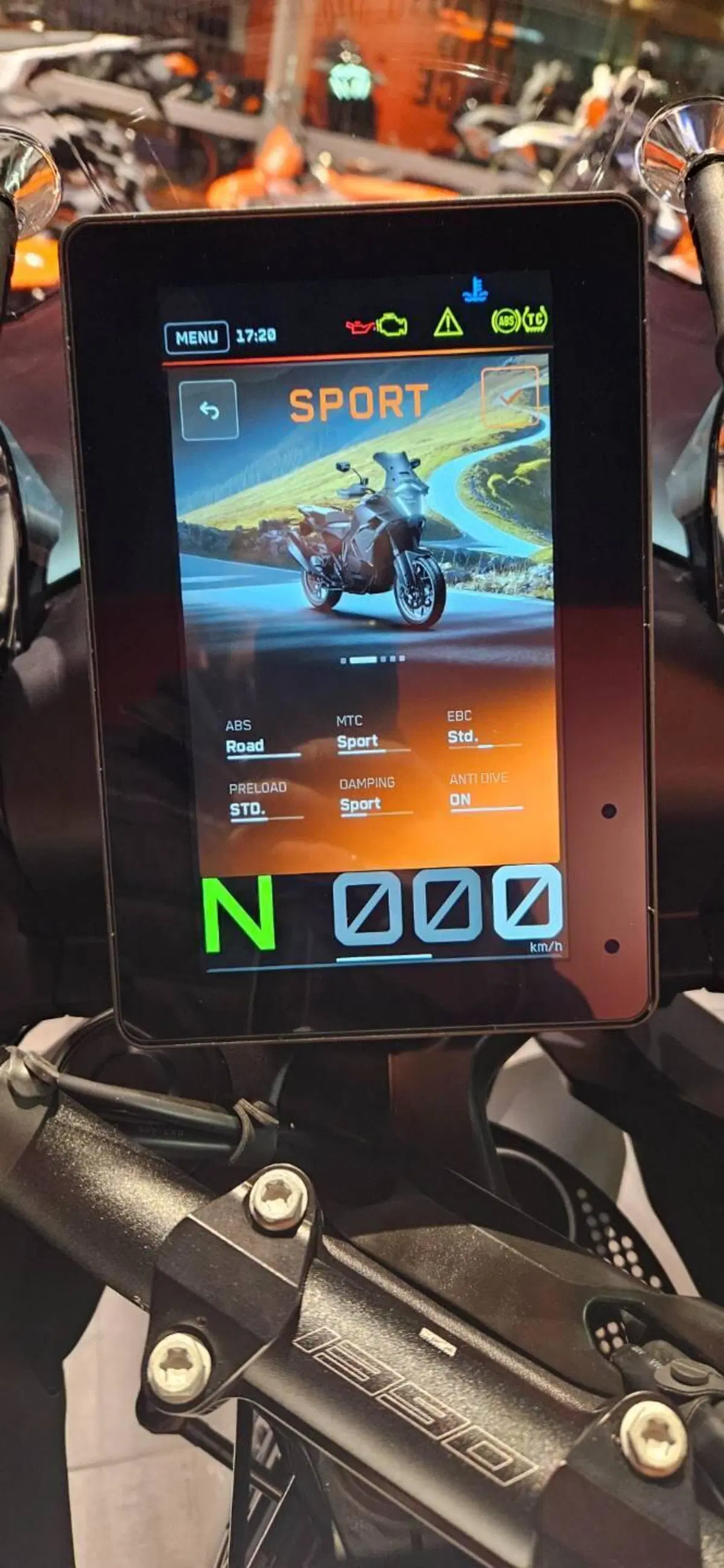 KTM 1390 Super Adventure S (2026) (14)