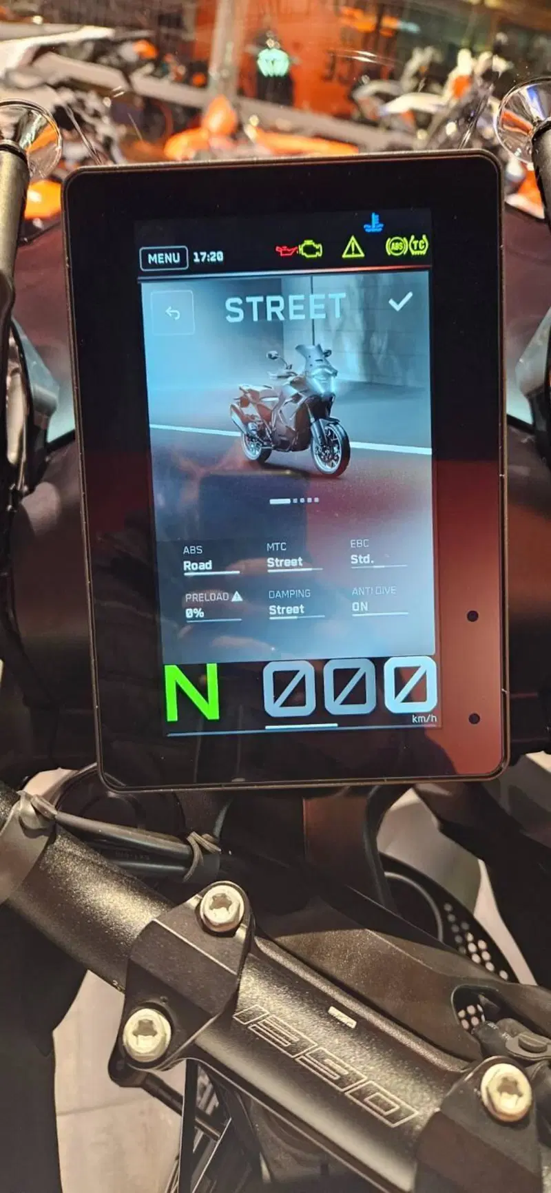 KTM 1390 Super Adventure S (2026) (15)