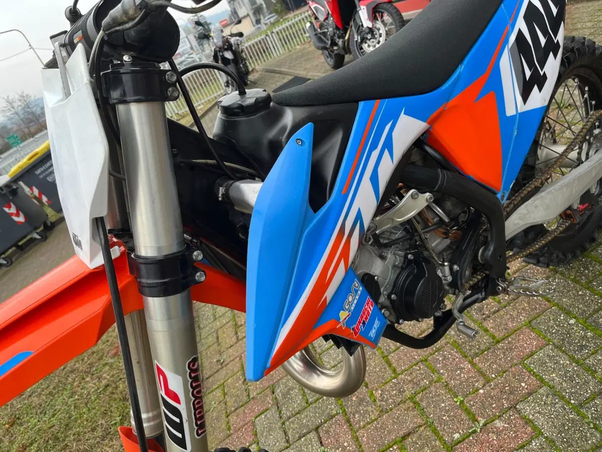 KTM 125 SX (2019) (19)