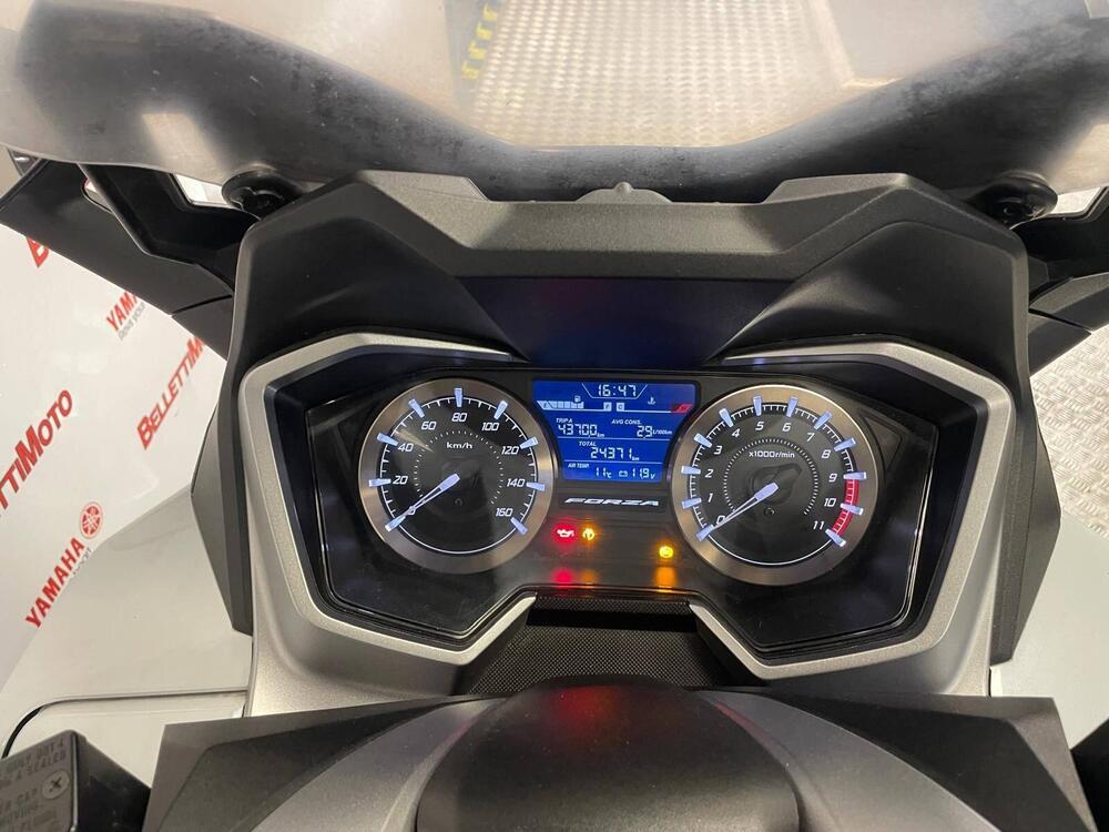 Honda Forza 350 Deluxe (2022 - 24) (3)
