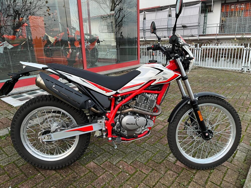 Betamotor Alp 200 (2021 - 25)