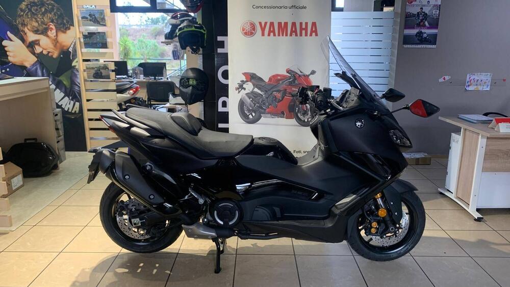 Yamaha T-Max 560 Tech Max (2025)