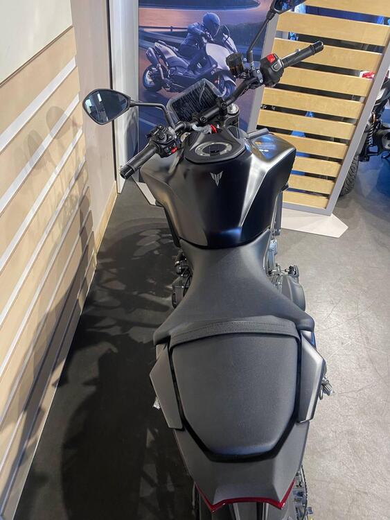 Yamaha MT-09 (2024 - 25) (4)