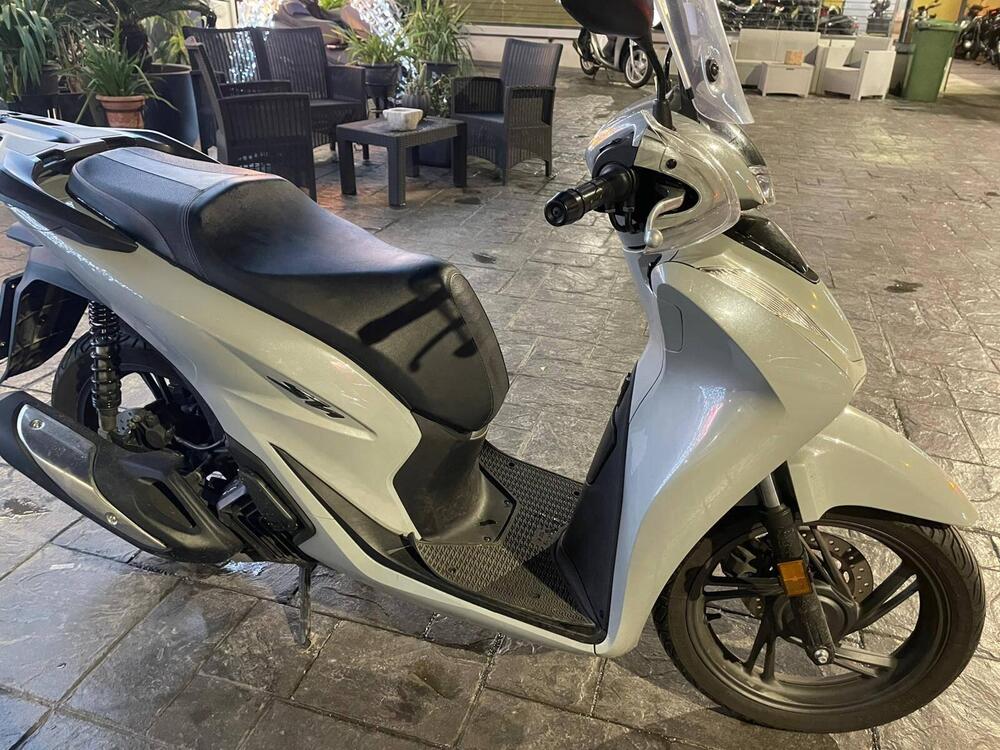 Honda SH 125i (2024 - 25) (3)