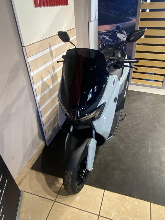 Yamaha N-Max 125 Tech Max (2025) (4)