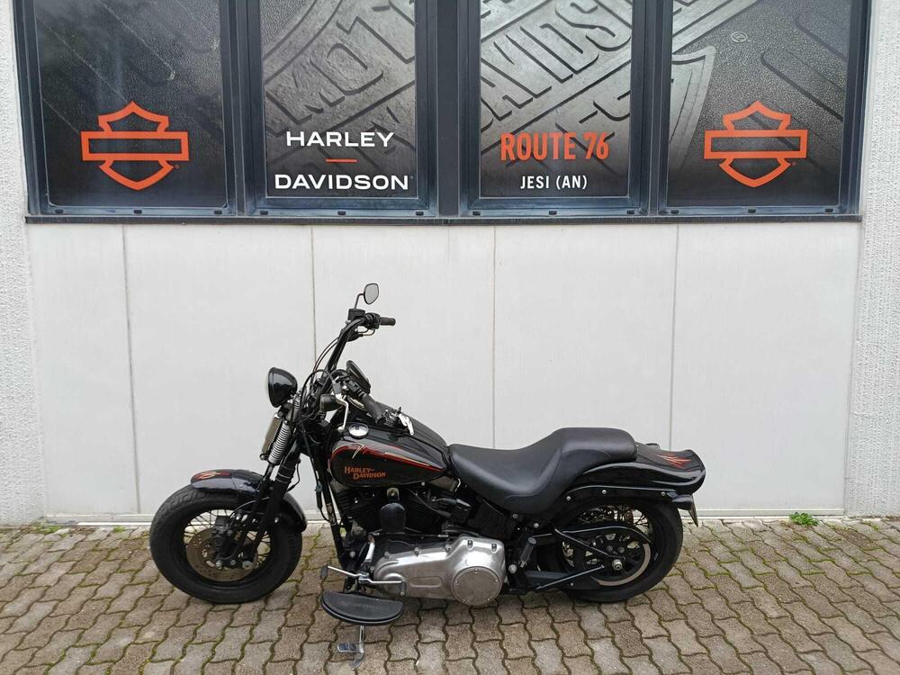 Harley-Davidson 1584 Cross Bones (2008 - 11) - FLSTSB (3)