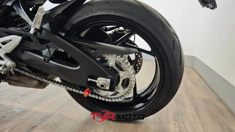 Suzuki GSX S 1000 F ABS (2014 -17) (9)