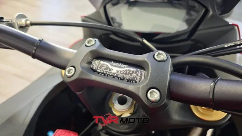 Suzuki GSX S 1000 F ABS (2014 -17) (16)
