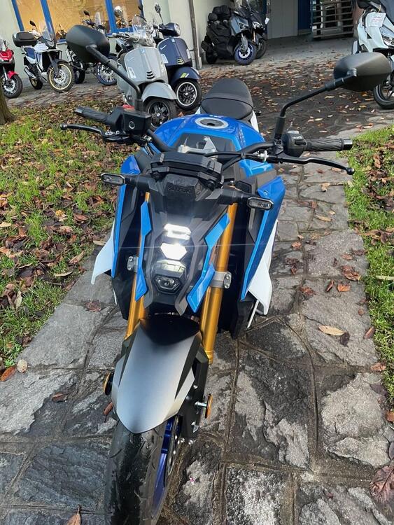 Suzuki GSX-S1000 (2021 - 25) (4)