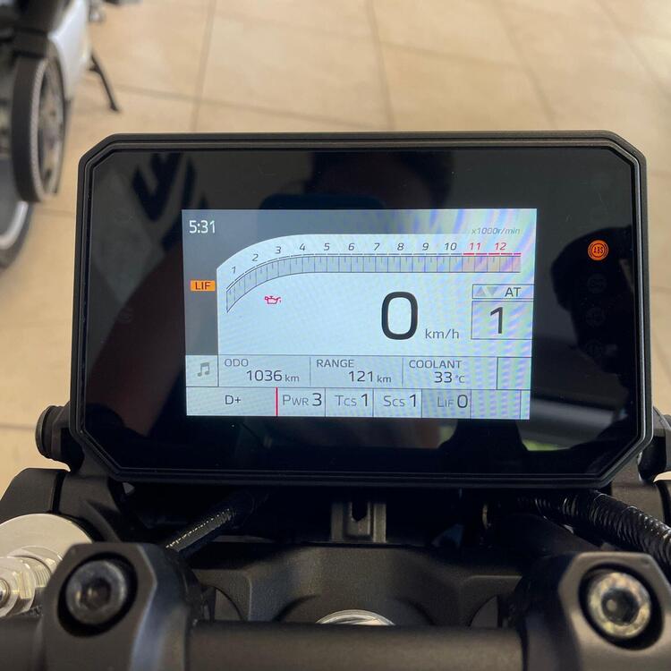 Yamaha MT-09 Y-AMT (2024 - 25) (2)