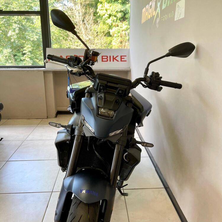 Yamaha MT-09 Y-AMT (2024 - 25) (5)