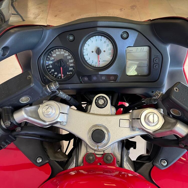 Honda VFR 800 (2002 - 05) (3)