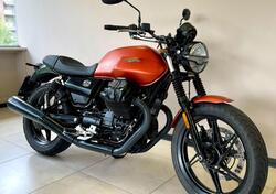 Moto Guzzi V7 Stone (2021 - 24) usata