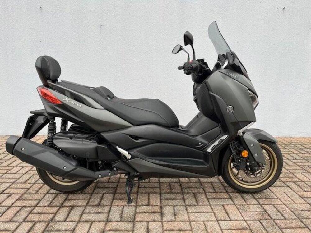 Yamaha X-Max 400 Tech Max (2020) (2)