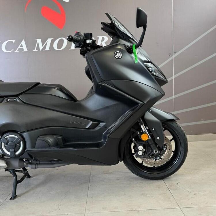 Yamaha T-Max 560 (2022 - 24) (3)