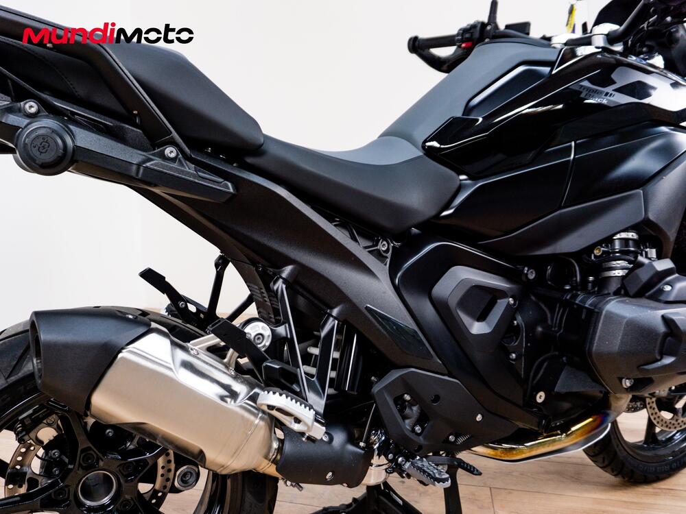 Bmw R 1300 GS Triple Black (2023 - 25) (2)