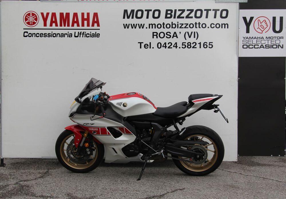 Yamaha YZF R7 World GP 60th Anniversary (2022 - 23) (2)
