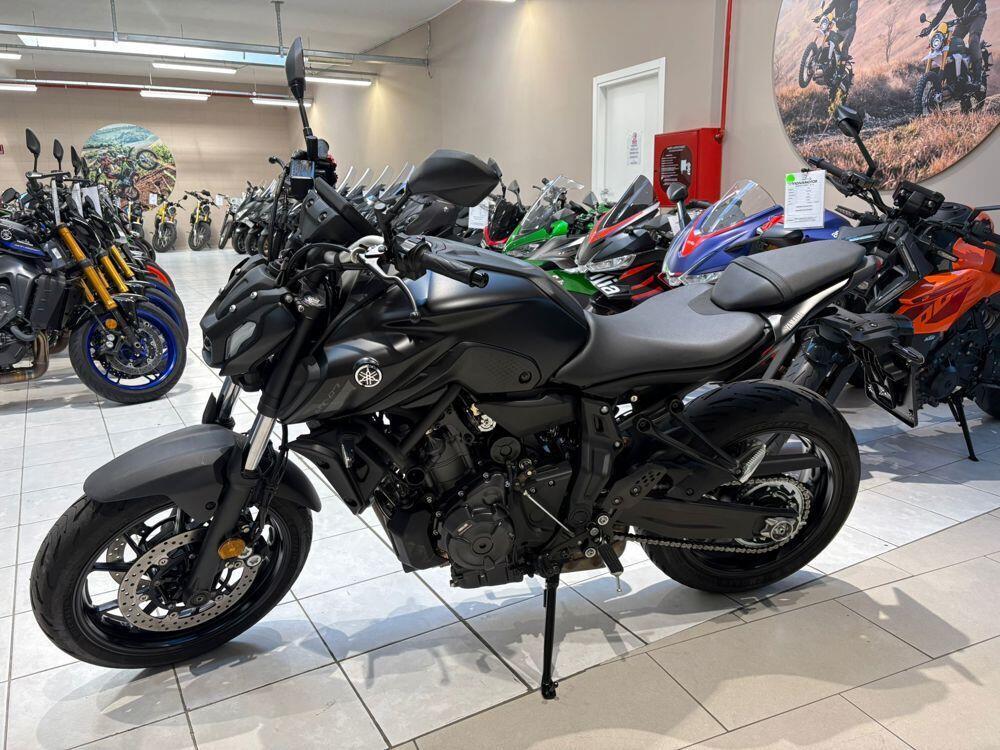Yamaha MT-07 Pure (2023 - 25) (3)