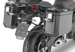 Portavaligie laterale Givi PLO6421CAM per TRIUMPH