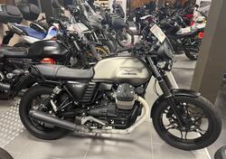 Moto Guzzi V7 II Stone (2015 - 17) usata