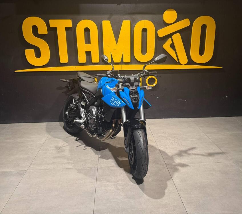 Suzuki GSX-8S (2025) (2)