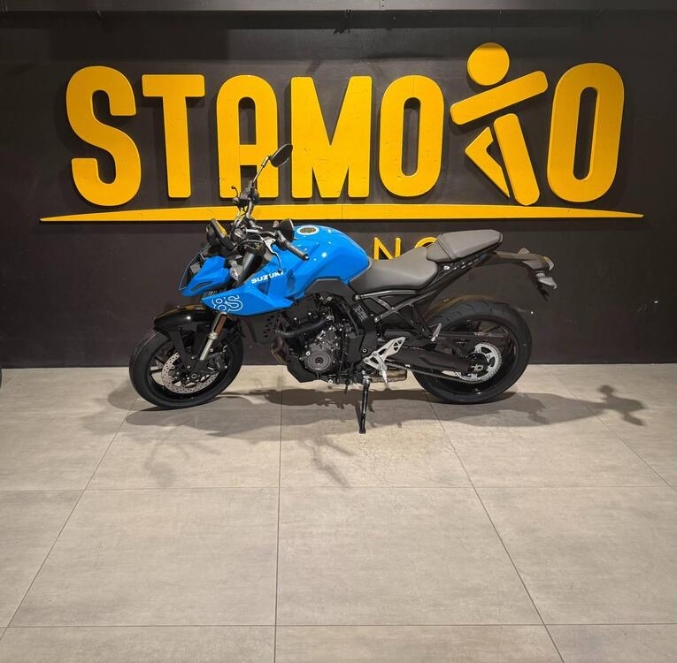 Suzuki GSX-8S (2025) (4)