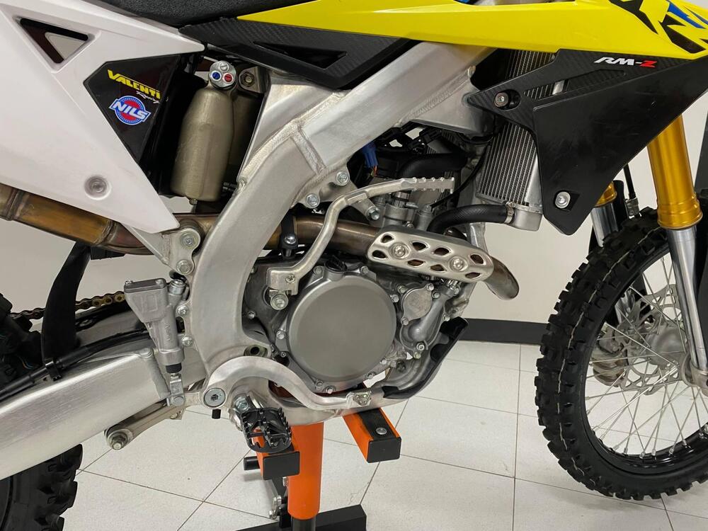 Suzuki RM-Z250 (2023 - 24) (3)