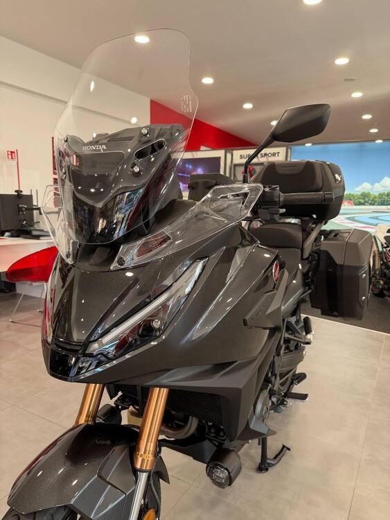 Honda NT 1100 DCT Electronic Suspension (2025) (2)