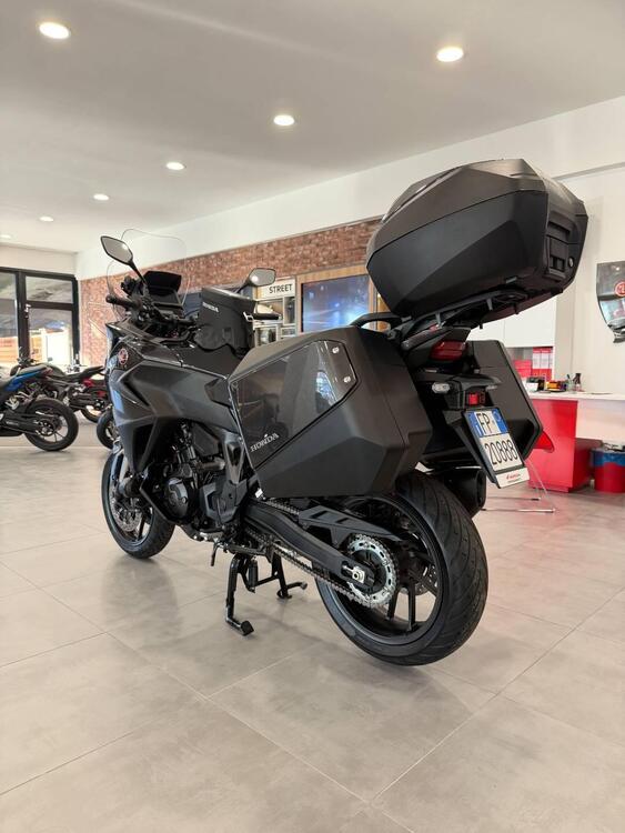 Honda NT 1100 DCT Electronic Suspension (2025) (4)