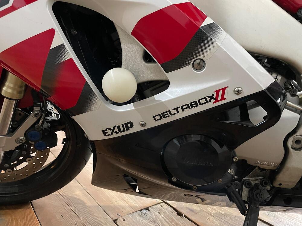 Yamaha YZF R1 (2000 - 01) (5)