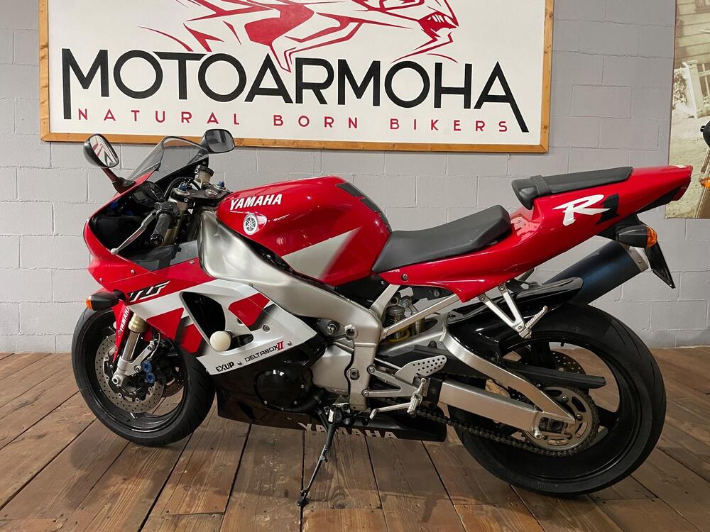 Yamaha YZF R1 (2000 - 01)