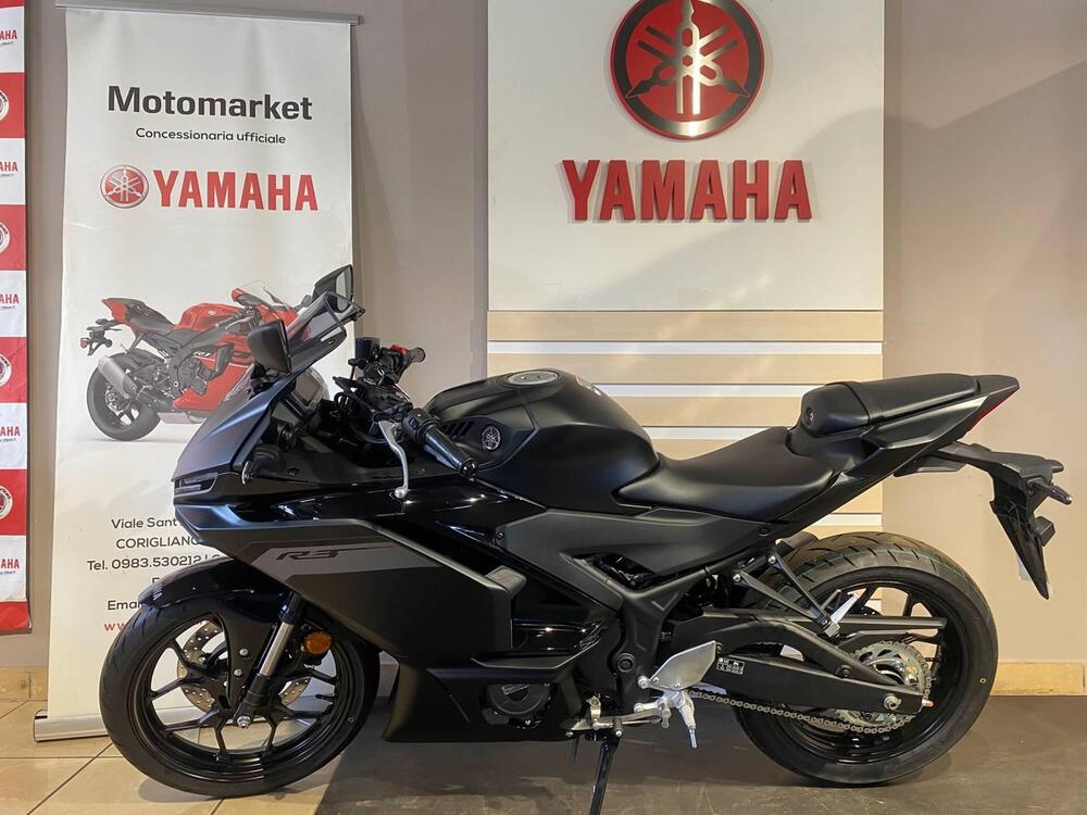 Yamaha YZF R3 (2025) (3)